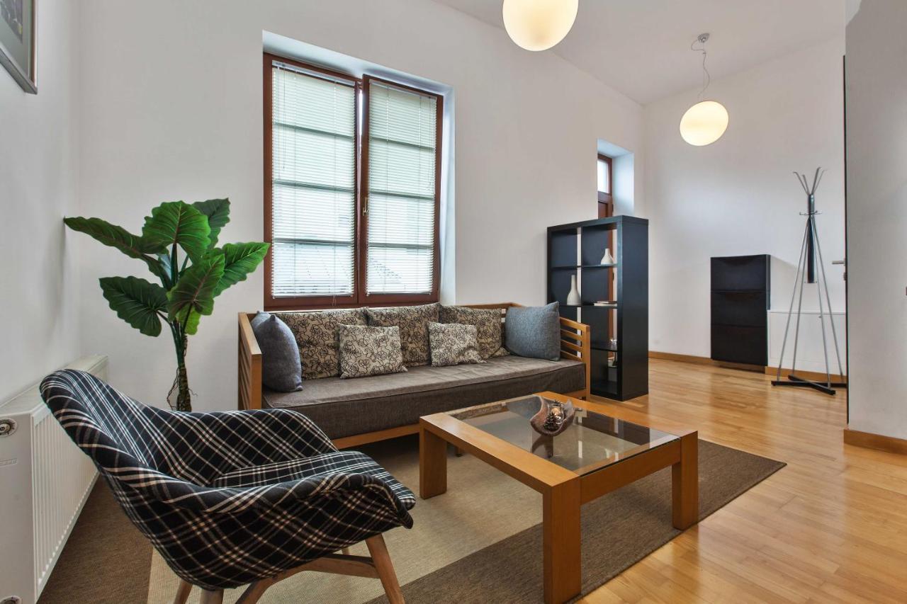 באנסקה ביסטריצה Dolna 4 - Apartments In Direct Centrum On City Square מראה חיצוני תמונה