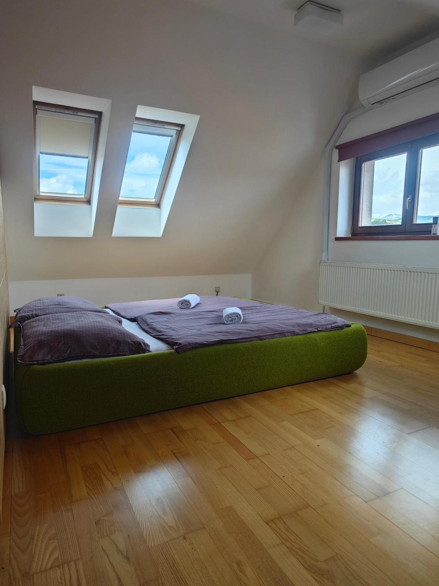 באנסקה ביסטריצה Dolna 4 - Apartments In Direct Centrum On City Square חדר תמונה